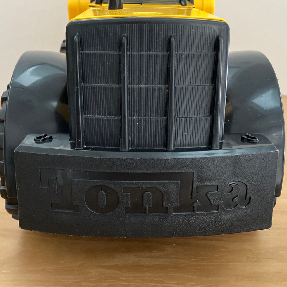Tonka Front Loader - Picture 7 of 7